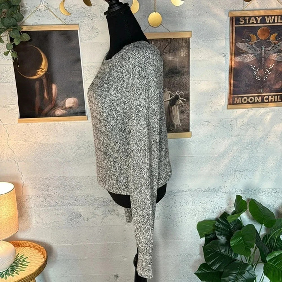 Free People Crew Neck Sweater Black and white 100% Cotton Size medium - Picture 3 of 10